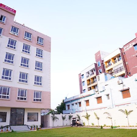 The Marutinandan Grand Hotel Deoghar Exterior photo